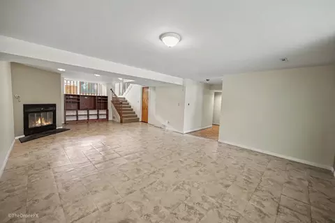 Living - 1120 E Prairie Ave, Wheaton, IL 60187 photo 4 of 5