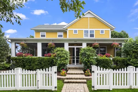 200 Ranney Ave, Vernon Hills, IL 60061