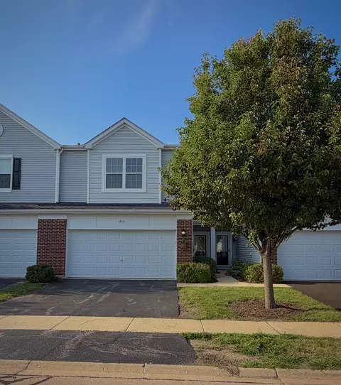 181 Willoughby Ct #B, Yorkville, IL 60560