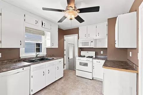 Kitchen - 1132 53rd St, Moline, IL 61265 photo 1 of 3
