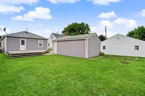 Exterior - 1132 53rd St, Moline, IL 61265 photo 5 of 5