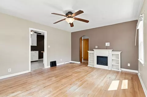 Living - 1132 53rd St, Moline, IL 61265 photo 2 of 2