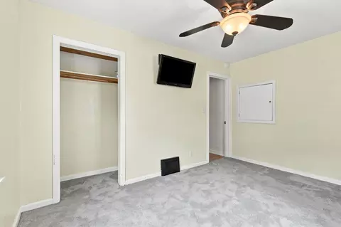 Bedroom - 1132 53rd St, Moline, IL 61265 photo 2 of 3