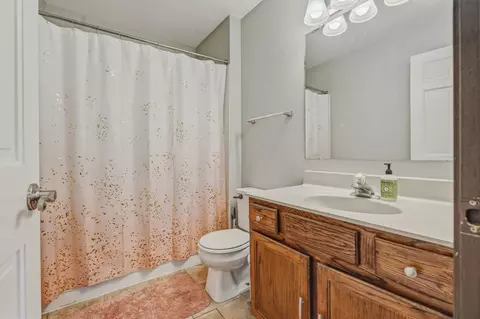 Bath - Undisclosed, Mchenry, IL 60050 photo 4 of 4