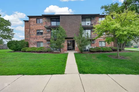 7305 Tiffany Dr #3A, Orland Park, IL 60462