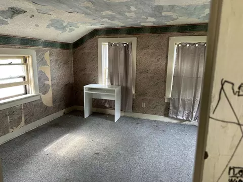 Bedroom - 404 E 9th St, Lockport, IL 60441 photo 3 of 4