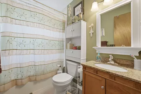 Bath - 819 E 3rd Ave, Milan, IL 61264 photo 1 of 1