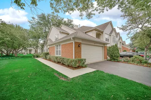 Exterior - 445 Cromwell Cir #1, Bartlett, IL 60103 photo 2 of 5