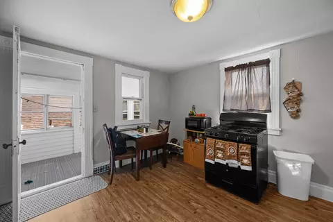 Entry Way - 1118 14th Ave, Moline, IL 61265 photo 2 of 2