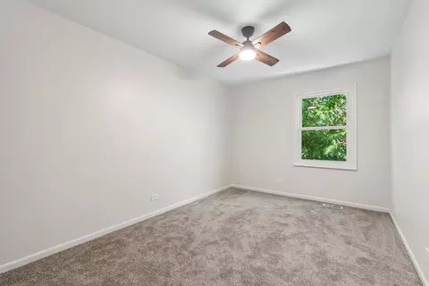 Bedroom - 17618 Stonebridge Dr, Hazel Crest, IL 60429 photo 3 of 4