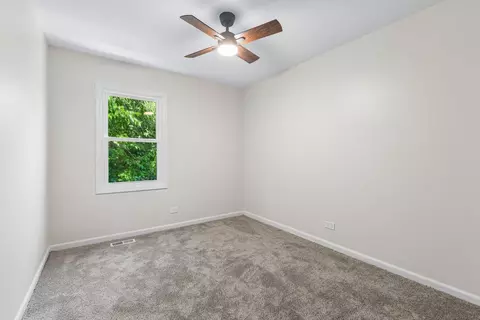 Bedroom - 17618 Stonebridge Dr, Hazel Crest, IL 60429 photo 2 of 4