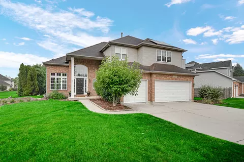 Exterior - 13300 Flagg Dr, Plainfield, IL 60585 photo 2 of 6