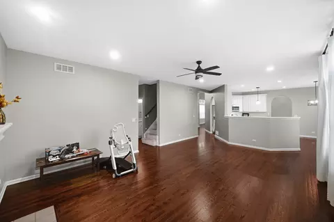 Living - 13300 Flagg Dr, Plainfield, IL 60585 photo 4 of 4