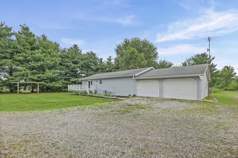 Exterior - 4568 State Route 161 Ext, Kell, IL 62853 photo 5 of 9