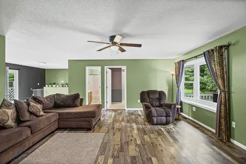 Living - 4568 State Route 161 Ext, Kell, IL 62853 photo 3 of 4