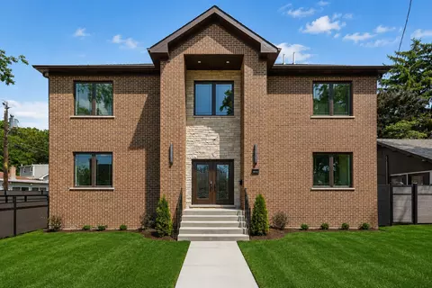 8640 Center St, River Grove, IL 60171