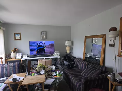 Living - Undisclosed, Burnham, IL 60633 photo 1 of 2