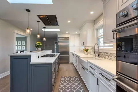 Kitchen - 1645 Forest Dr, Glenview, IL 60025 photo 3 of 4