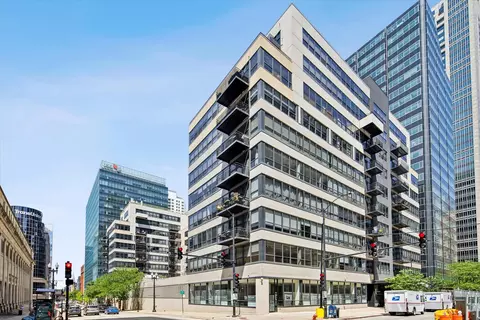 130 S Canal St #425-26, Chicago, IL 60606