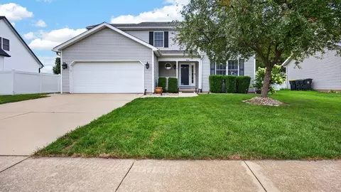 Exterior - 2314 Heather Ridge Dr, Normal, IL 61761 photo 10 of 11