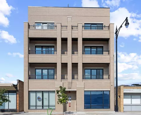 5340 N Lincoln Ave #202, Chicago, IL 60625