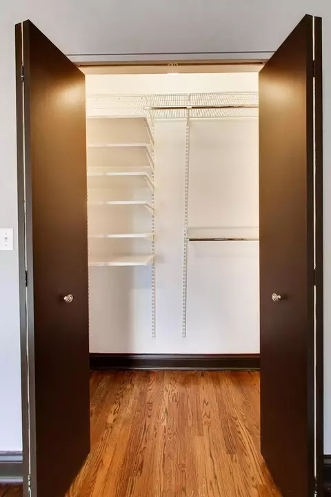 Other - 106 N Aberdeen St #4F, Chicago, IL 60607 photo 2 of 5