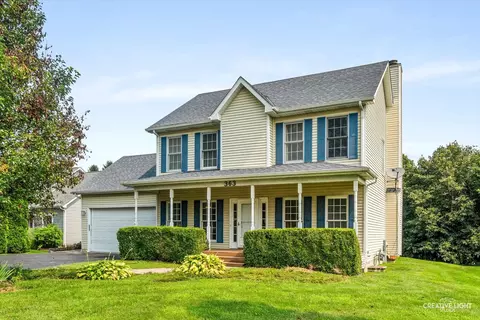 363 Dee Ct, Somonauk, IL 60552