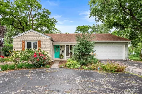 5804 Ridgewood Dr, Western Springs, IL 60558