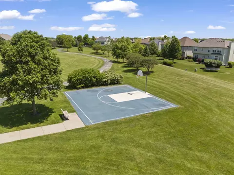 View/Area - 27008 Ashgate Xing, Plainfield, IL 60585 photo 4 of 16