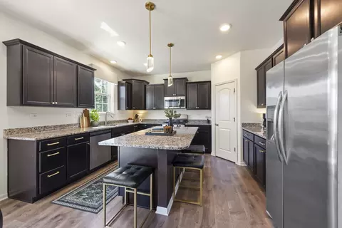 Kitchen - 27008 Ashgate Xing, Plainfield, IL 60585 photo 2 of 3