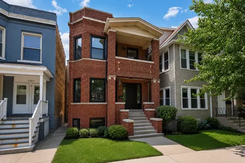 1907 W Berwyn Ave, Chicago, IL 60640