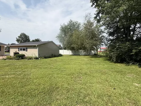 Exterior - 12 Yardley Dr, Spring Valley, IL 61362 photo 9 of 9