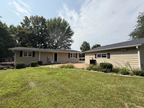 Exterior - 12 Yardley Dr, Spring Valley, IL 61362 photo 7 of 9