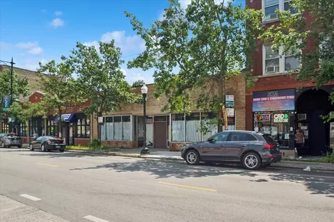 1449 W Devon Ave, Chicago, IL 60660 photo 2