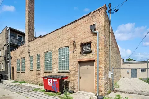 1449 W Devon Ave, Chicago, IL 60660 photo 7