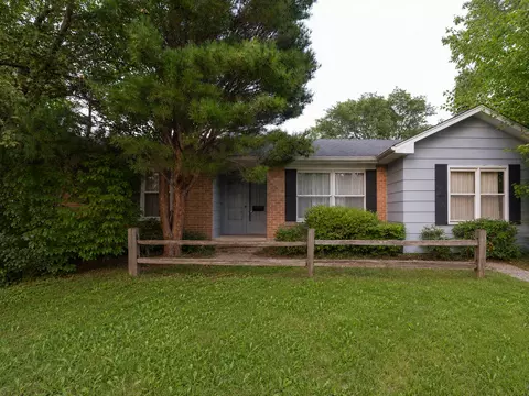 1545 N Kaspar Ave, Arlington Heights, IL 60004