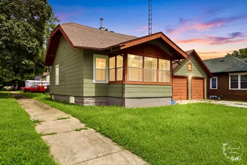 Exterior - 595 W Bridge St, Kankakee, IL 60901 photo 2 of 2