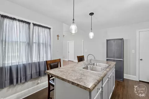 Kitchen - 595 W Bridge St, Kankakee, IL 60901 photo 3 of 4