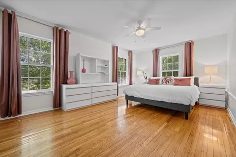 Bedroom - 262 Maple Hill Rd, Glencoe, IL 60022 photo 1 of 3