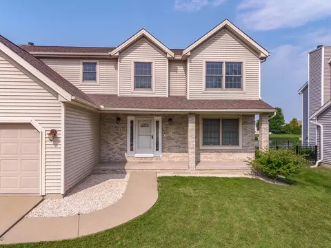 Exterior - 1219 Lodge Pole Ln, Normal, IL 61761 photo 2 of 4