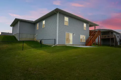 Exterior - 17 Fedor Cir, Bloomington, IL 61705 photo 7 of 7