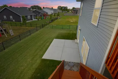 Exterior - 17 Fedor Cir, Bloomington, IL 61705 photo 6 of 7