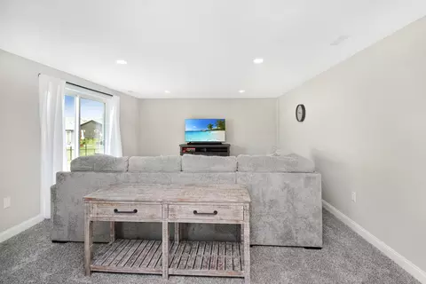 Other - 17 Fedor Cir, Bloomington, IL 61705 photo 4 of 8