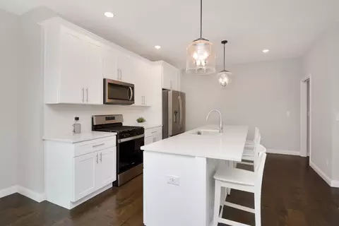 Kitchen - 17 Fedor Cir, Bloomington, IL 61705 photo 11 of 11