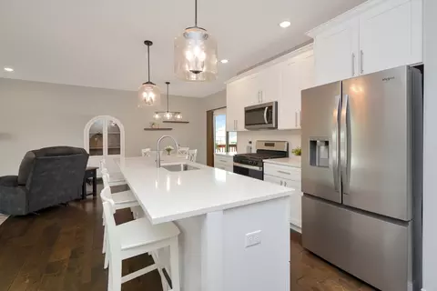 Kitchen - 17 Fedor Cir, Bloomington, IL 61705 photo 10 of 11