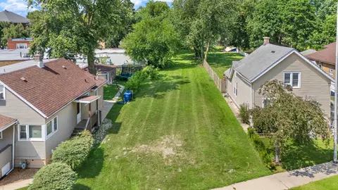 1950 Vermont St, Blue Island, IL 60406