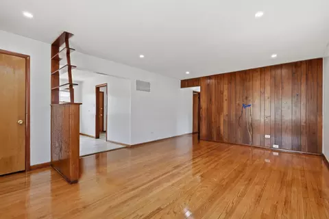 Living - 14908 Wabash Ave, Dolton, IL 60419 photo 2 of 2