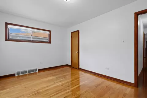 Bedroom - 14908 Wabash Ave, Dolton, IL 60419 photo 2 of 3