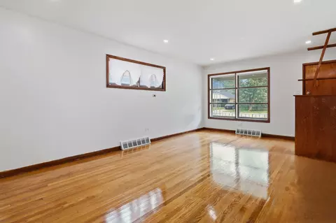 Living - 14908 Wabash Ave, Dolton, IL 60419 photo 1 of 2