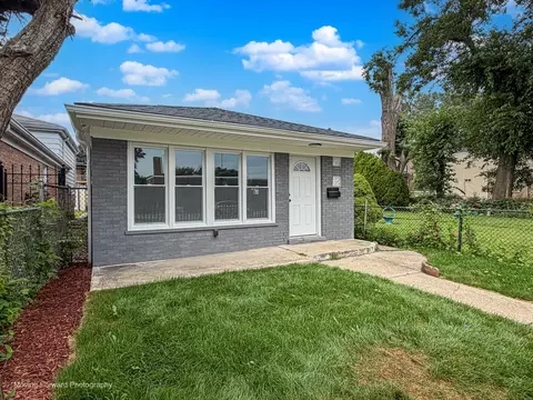 6226 S Elizabeth St, Chicago, IL 60620
